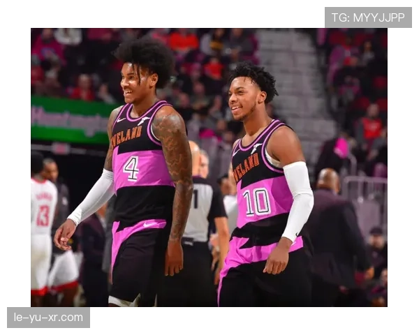 米德尔斯堡球迷热情助威，球队逆转取胜状态回暖