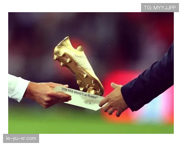 奥纳丘比甲金靴回忆录：传奇前锋重温辉煌时刻