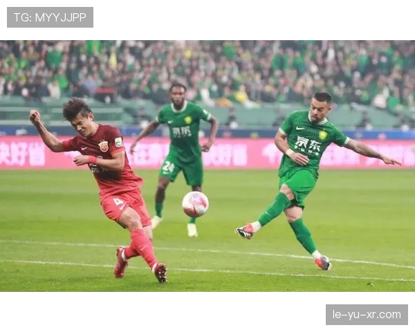 中超联赛近期精彩瞬间频现，攻防转换节奏加快引关注