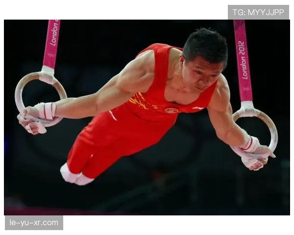 陈一冰退役后住进月租三万的养老社区，每天五点起床遛弯