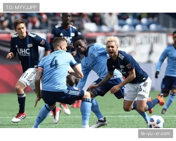 热刺防线在高位压迫战术下屡遭打穿，防守稳定性持续承压，对球队赛季走势形成关键制约